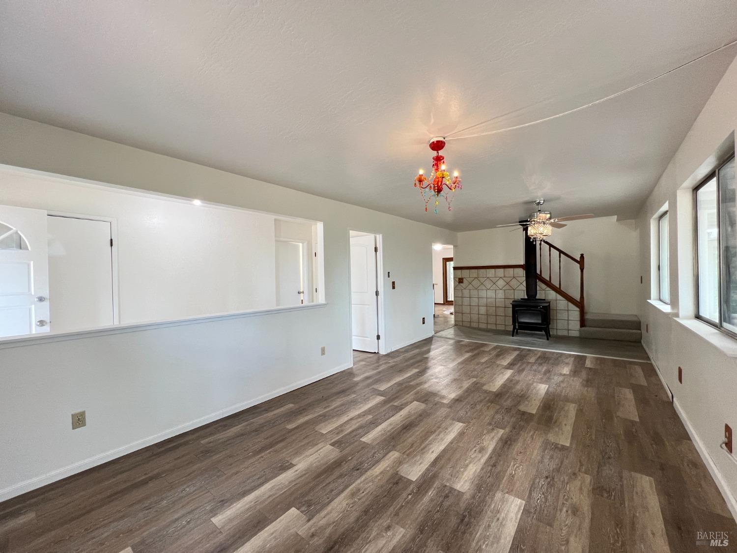 Detail Gallery Image 5 of 42 For 3711 Ridgewood Rd, Willits,  CA 95490 - 4 Beds | 2 Baths