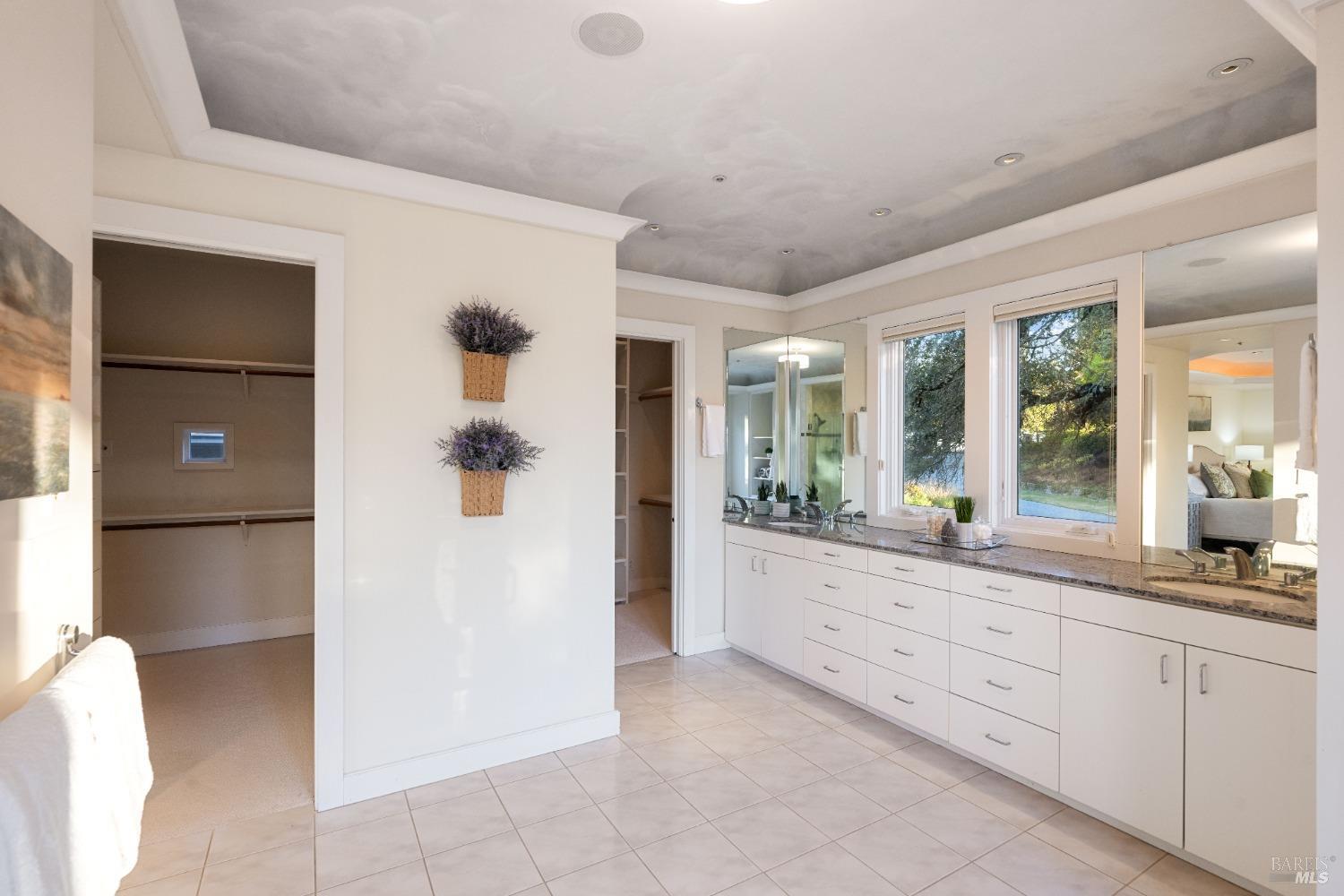 Detail Gallery Image 37 of 97 For 12111 Chalk Hill Rd, Healdsburg,  CA 95448 - 4 Beds | 4/2 Baths