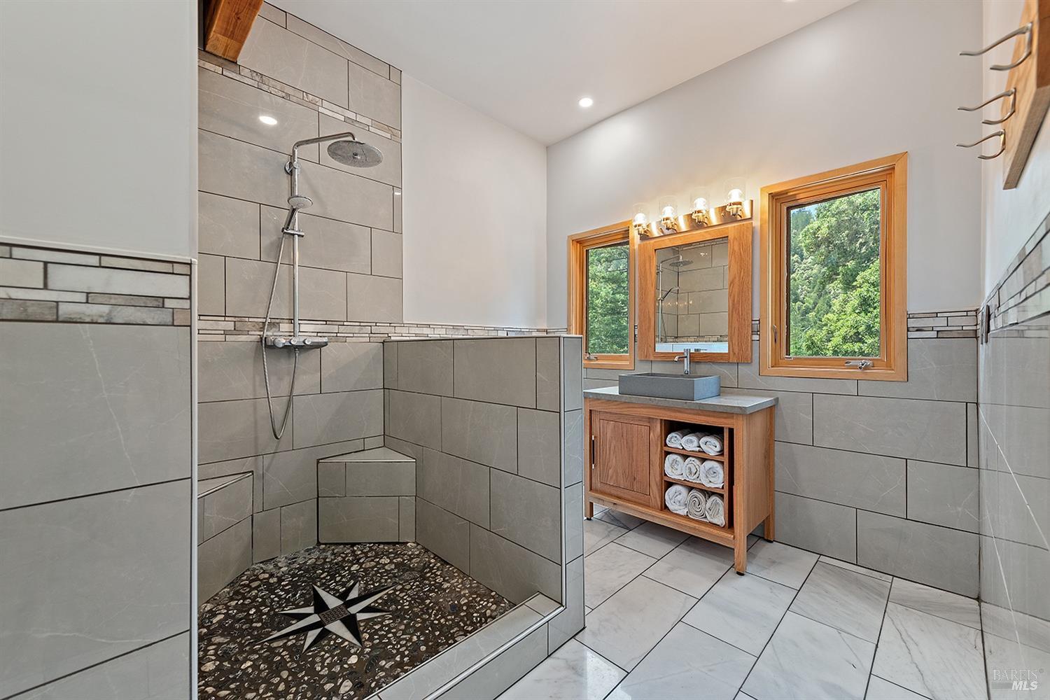 Detail Gallery Image 31 of 42 For 10285 Hwy 116 Unkn, Forestville,  CA 95436 - 2 Beds | 2 Baths