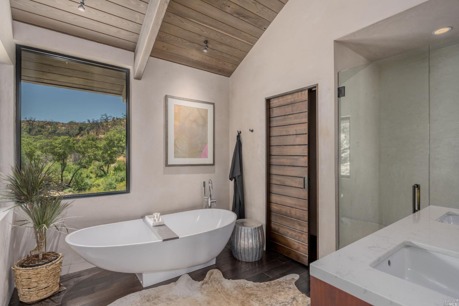 Detail Gallery Image 11 of 69 For 2610 Atlas Peak Rd, Napa,  CA 94558 - 4 Beds | 4 Baths