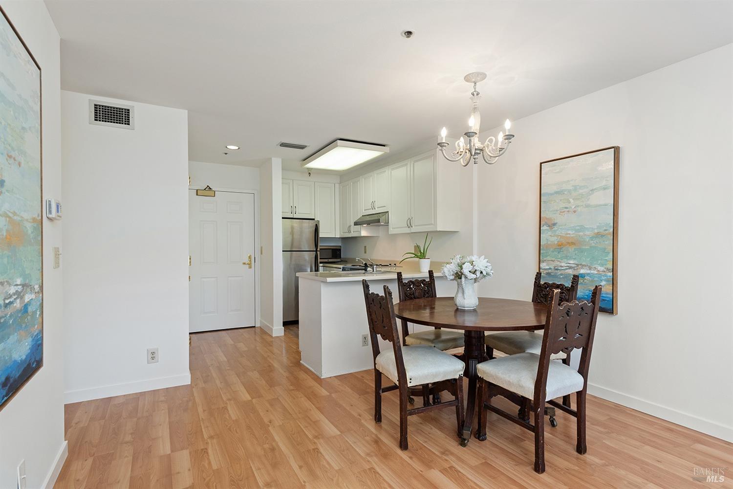 Detail Gallery Image 18 of 26 For 100 Thorndale Dr #116,  San Rafael,  CA 94903 - 1 Beds | 1 Baths