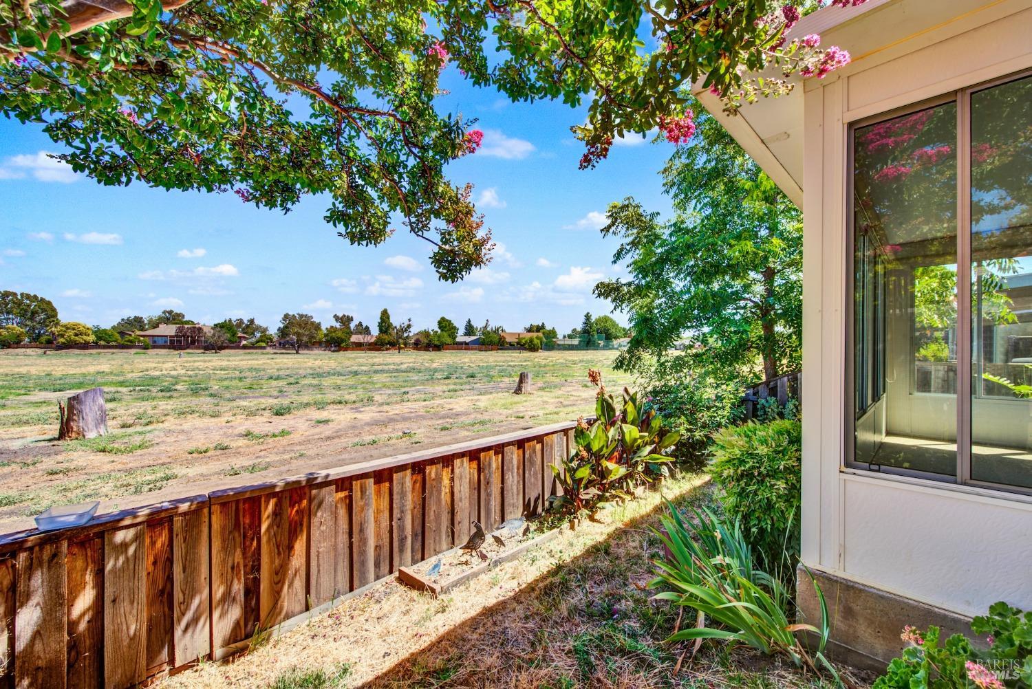 Detail Gallery Image 72 of 88 For 654 Yellowstone Dr, Vacaville,  CA 95687 - 2 Beds | 2 Baths