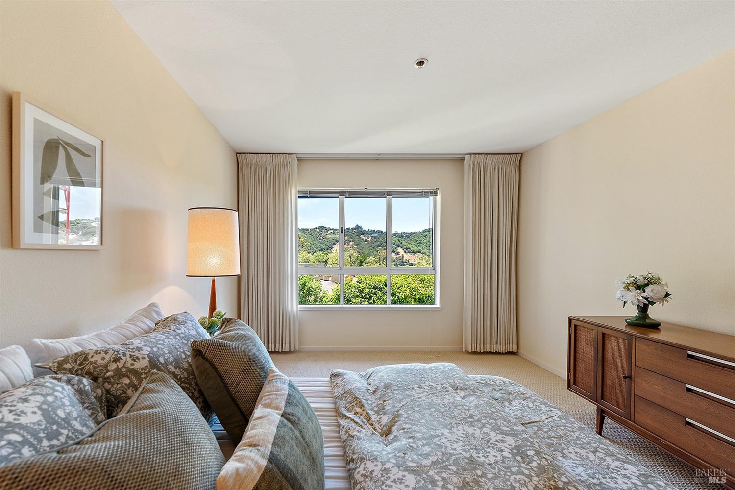 Detail Gallery Image 11 of 30 For 100 Thorndale Dr #124,  San Rafael,  CA 94903 - 1 Beds | 1 Baths