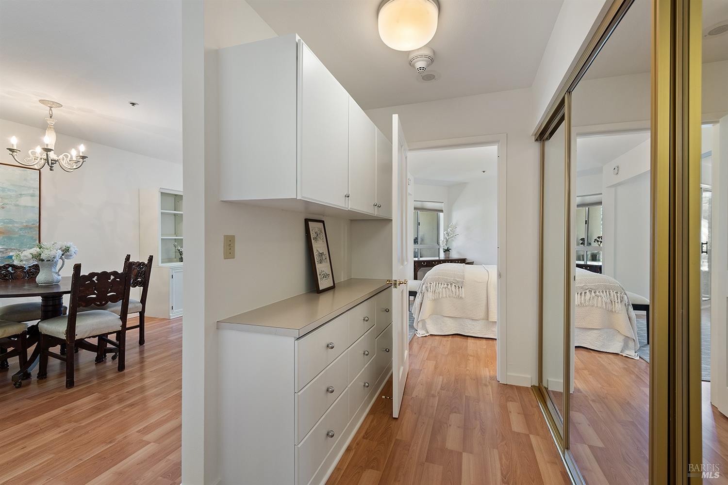 Detail Gallery Image 15 of 26 For 100 Thorndale Dr #116,  San Rafael,  CA 94903 - 1 Beds | 1 Baths