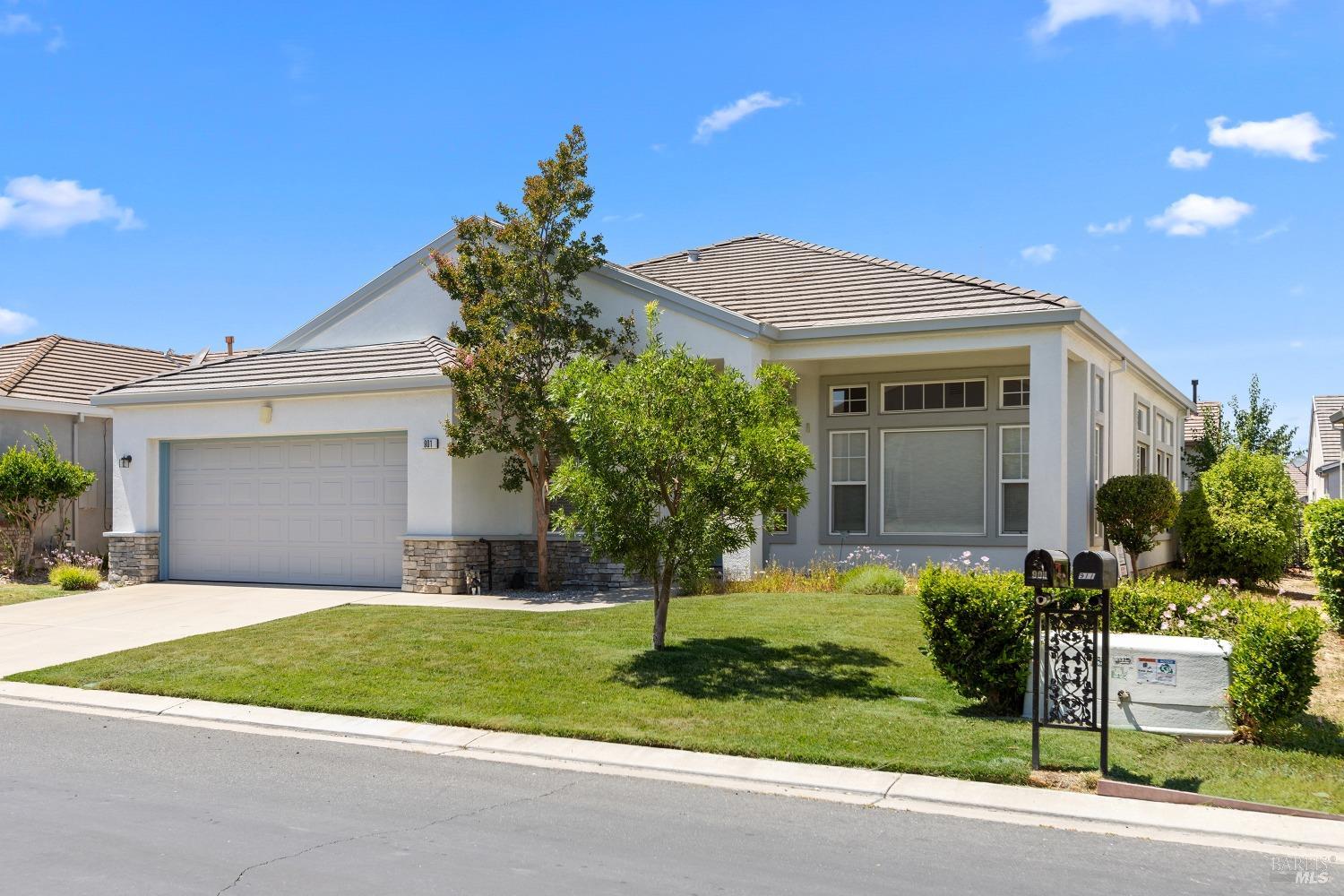 Detail Gallery Image 2 of 38 For 901 Inverness Dr, Rio Vista,  CA 94571 - 2 Beds | 2 Baths