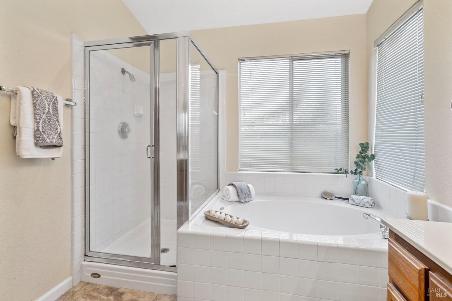 Sandhurst Drive, Vallejo, California image 47