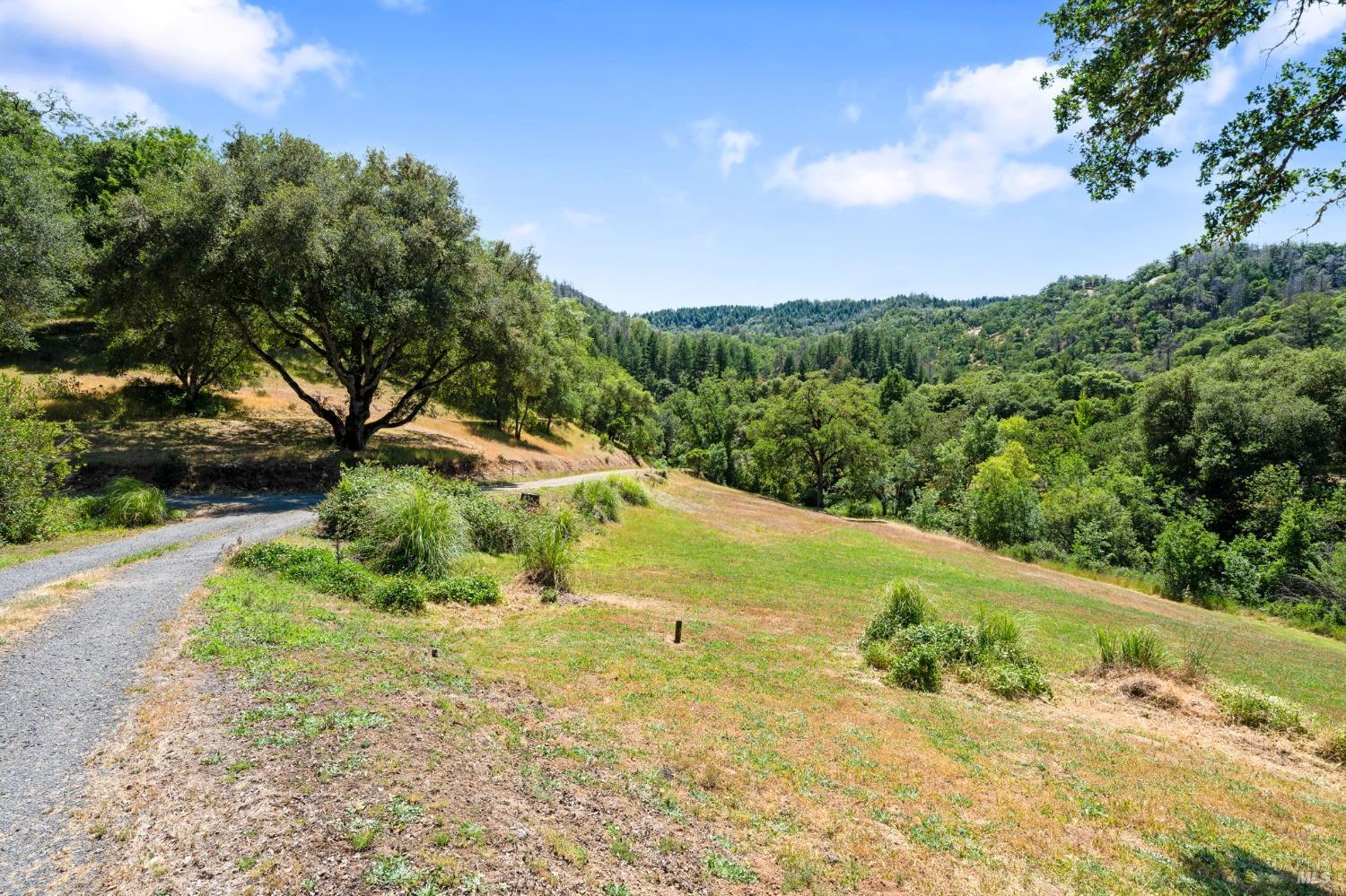 Detail Gallery Image 79 of 95 For 2401 Boonville Rd, Ukiah,  CA 95482 - 4 Beds | 4/1 Baths