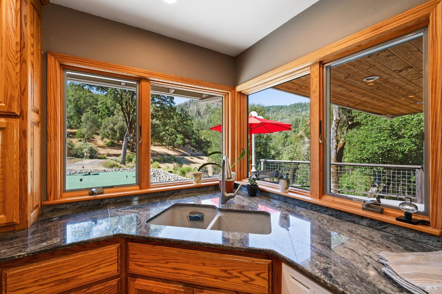 Detail Gallery Image 13 of 95 For 2401 Boonville Rd, Ukiah,  CA 95482 - 4 Beds | 4/1 Baths