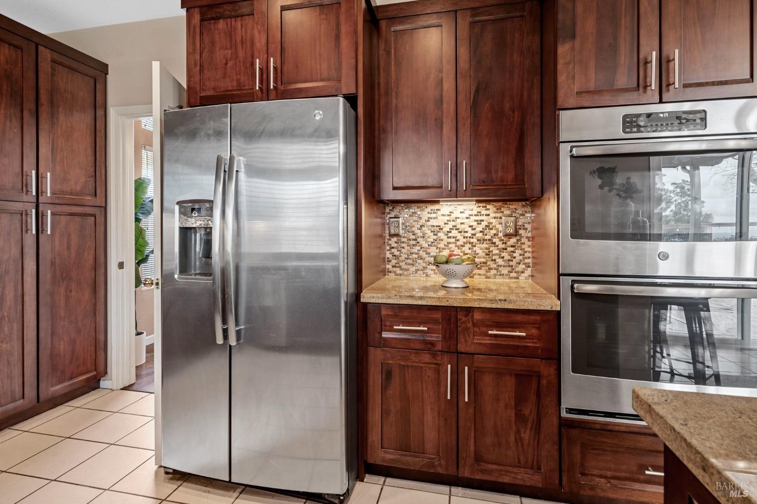Sandhurst Drive, Vallejo, California image 16