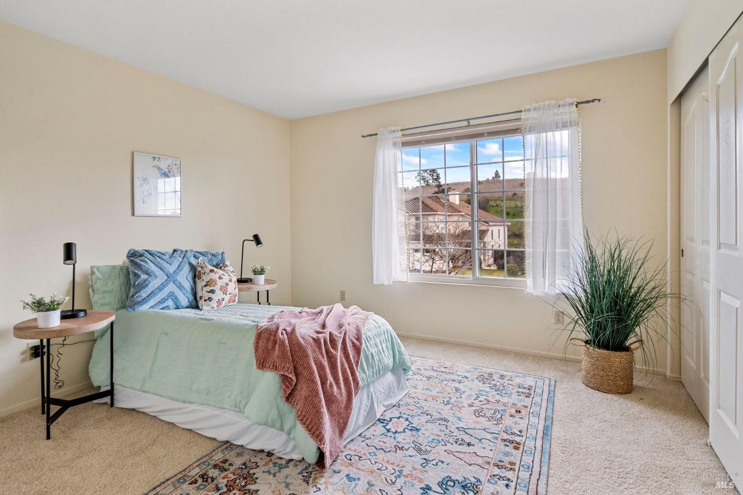 Sandhurst Drive, Vallejo, California image 36