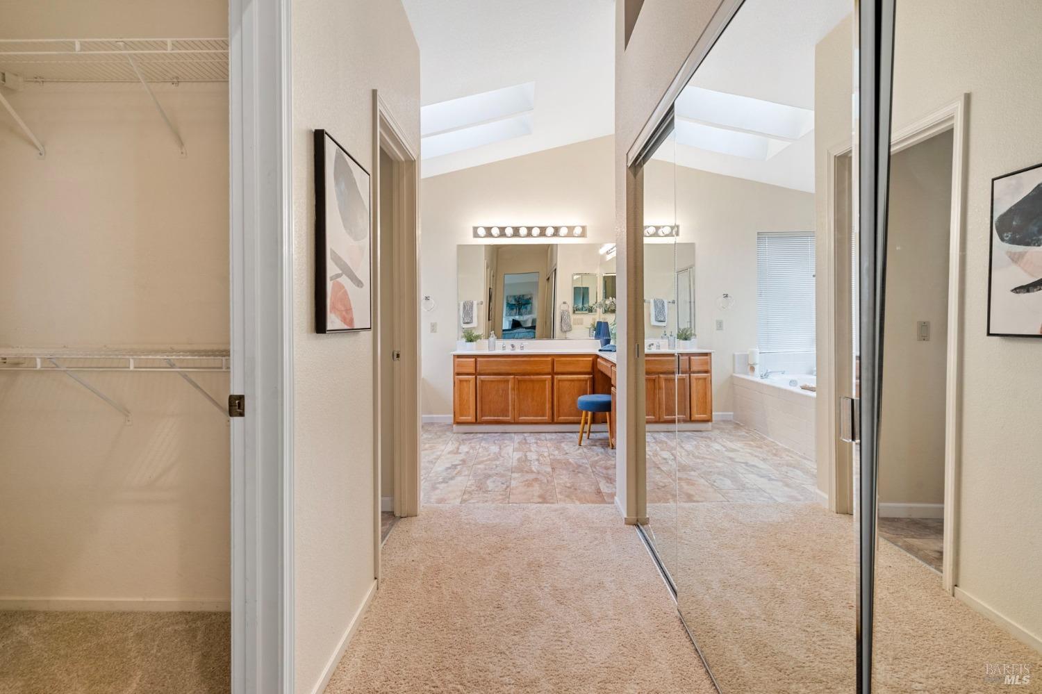 Sandhurst Drive, Vallejo, California image 44