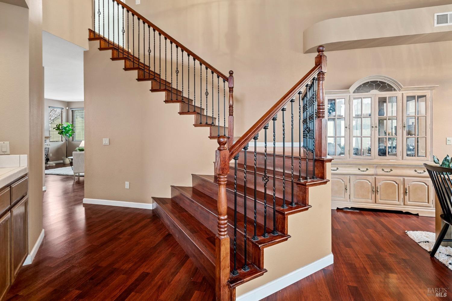 Sandhurst Drive, Vallejo, California image 31