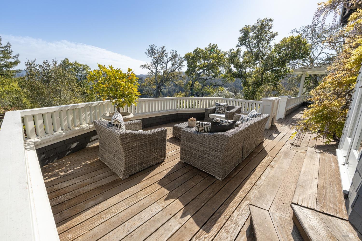 Detail Gallery Image 61 of 91 For 175 Hillside Ave, Mill Valley,  CA 94941 - 4 Beds | 2/2 Baths