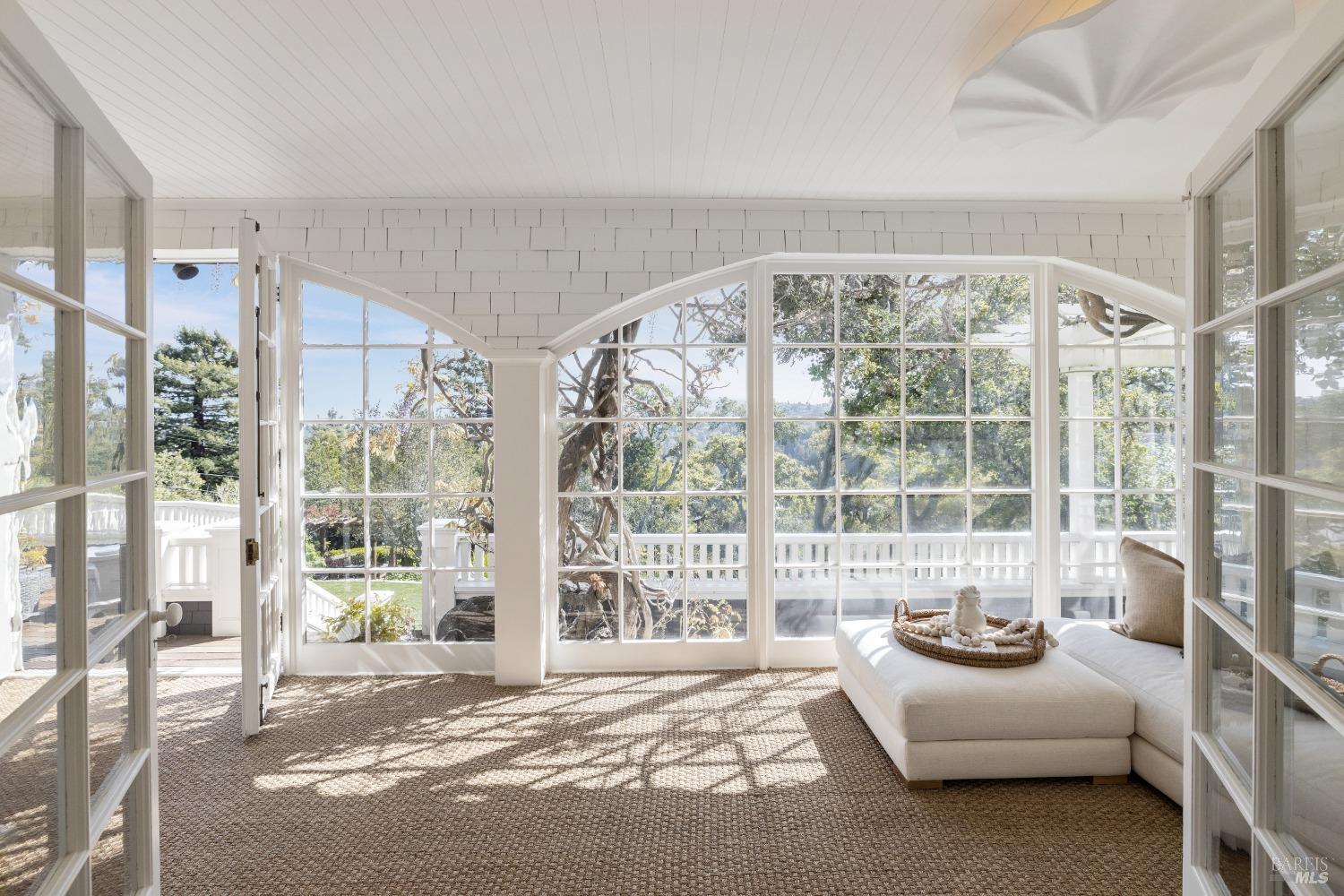 Detail Gallery Image 15 of 91 For 175 Hillside Ave, Mill Valley,  CA 94941 - 4 Beds | 2/2 Baths