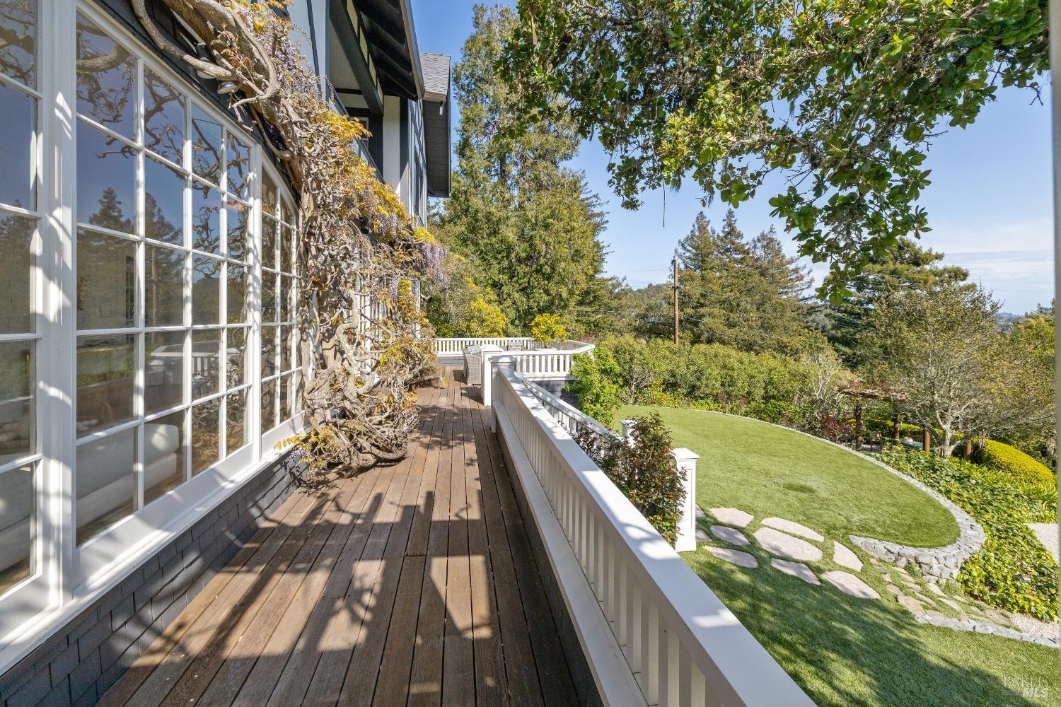 Detail Gallery Image 59 of 91 For 175 Hillside Ave, Mill Valley,  CA 94941 - 4 Beds | 2/2 Baths