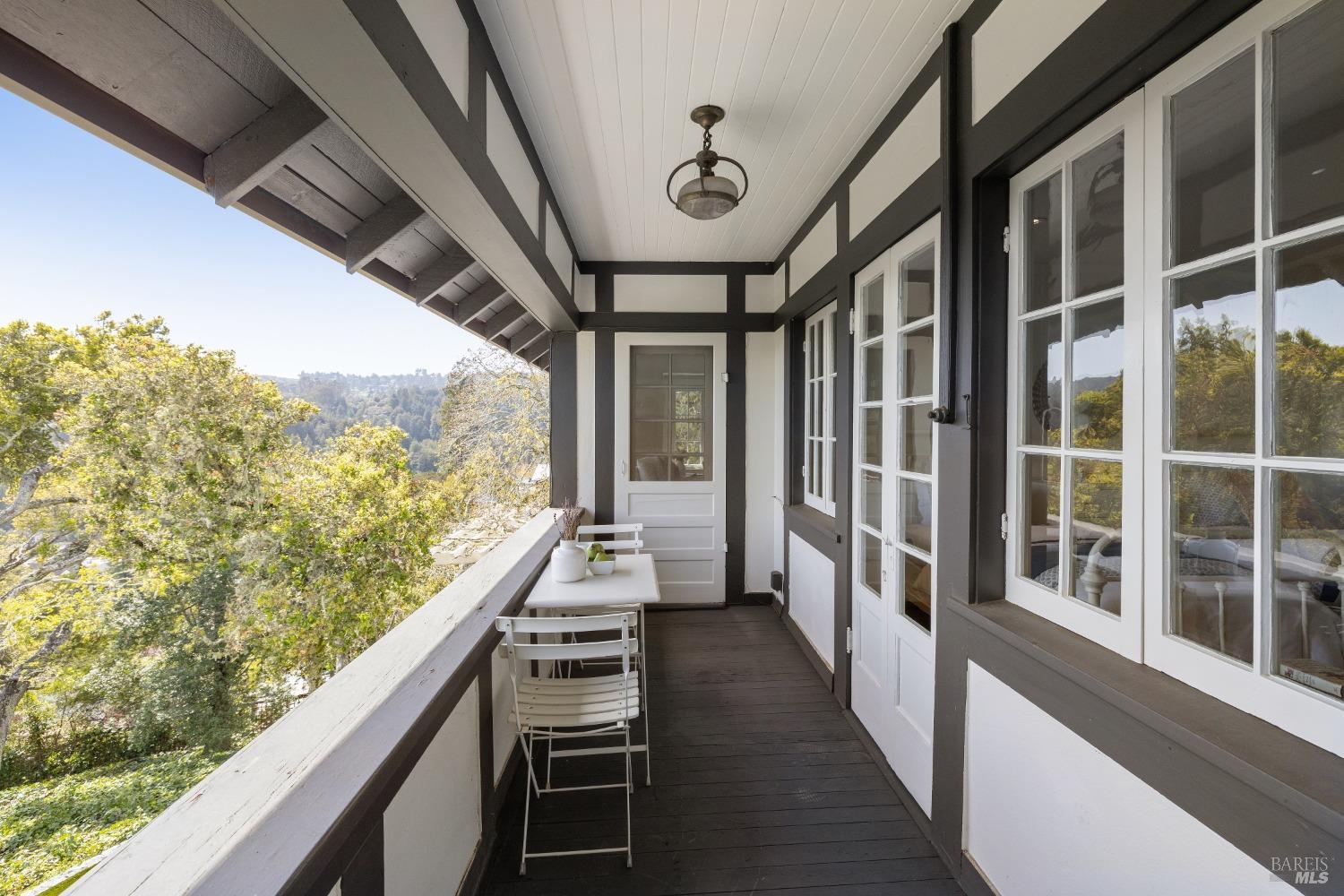 Detail Gallery Image 52 of 91 For 175 Hillside Ave, Mill Valley,  CA 94941 - 4 Beds | 2/2 Baths