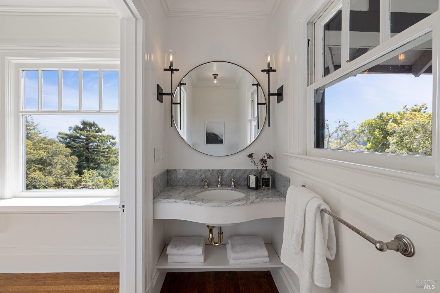 Detail Gallery Image 47 of 91 For 175 Hillside Ave, Mill Valley,  CA 94941 - 4 Beds | 2/2 Baths