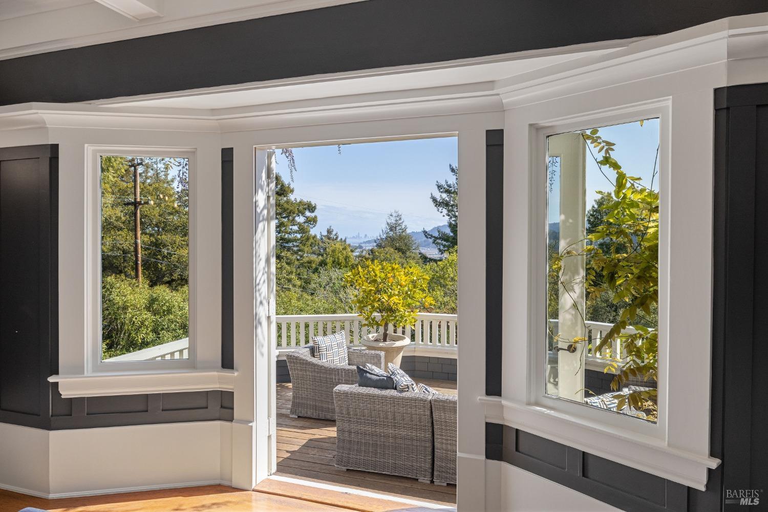 Detail Gallery Image 23 of 91 For 175 Hillside Ave, Mill Valley,  CA 94941 - 4 Beds | 2/2 Baths