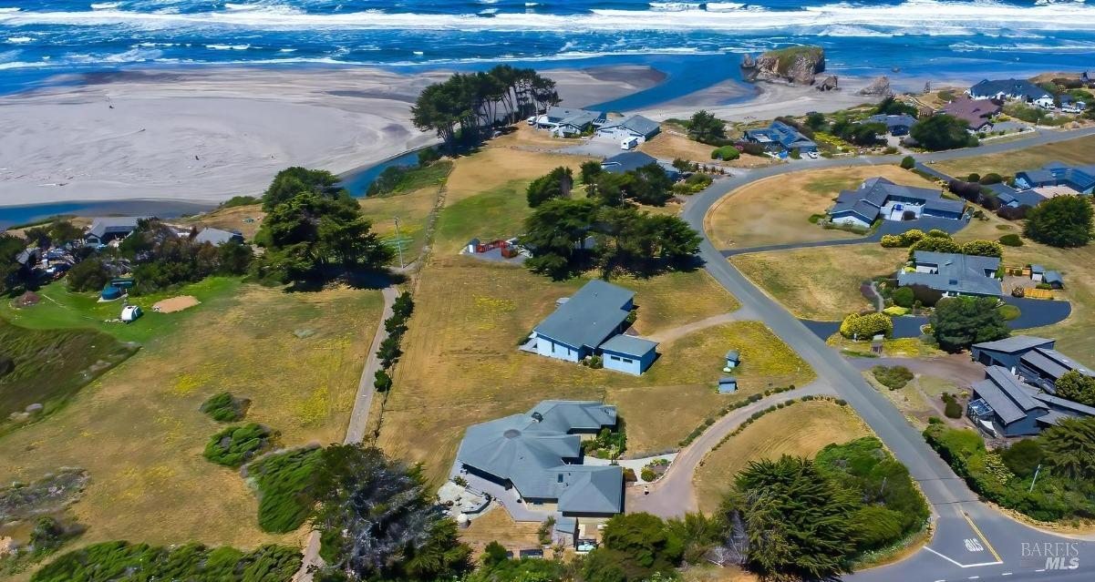 Ocean Meadows Circle, Fort Bragg, California image 2