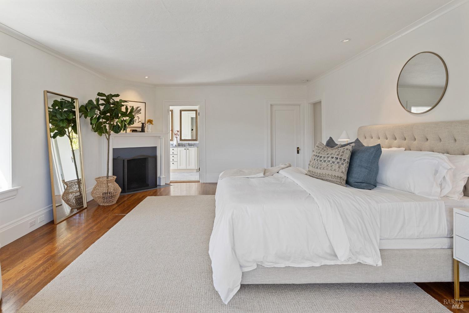 Detail Gallery Image 34 of 91 For 175 Hillside Ave, Mill Valley,  CA 94941 - 4 Beds | 2/2 Baths