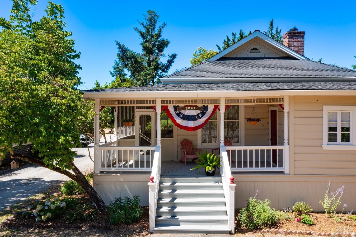 Detail Gallery Image 7 of 56 For 7011 Dry Creek Rd, Healdsburg,  CA 95448 - 7 Beds | 5 Baths