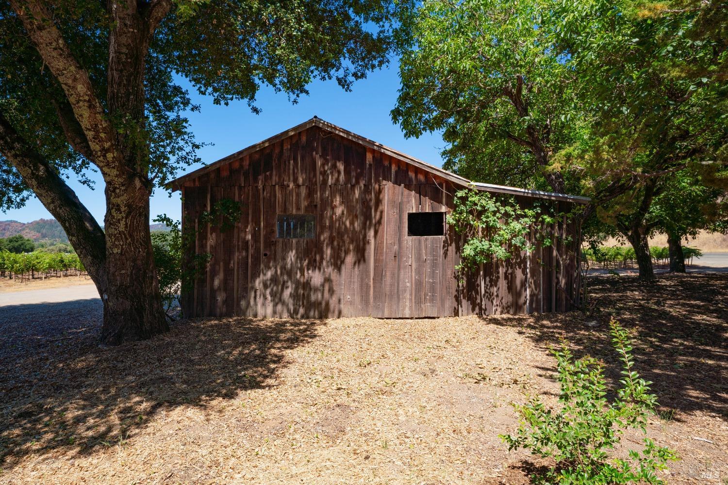 Detail Gallery Image 36 of 56 For 7011 Dry Creek Rd, Healdsburg,  CA 95448 - 7 Beds | 5 Baths