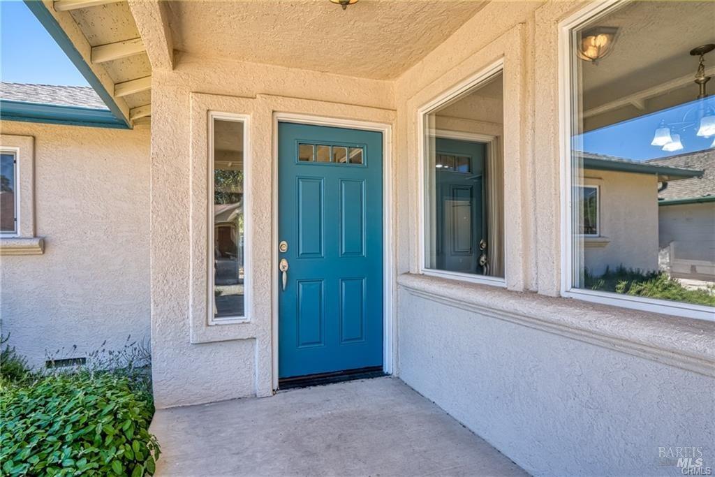 Detail Gallery Image 2 of 46 For 1055 Penelope Ct, Lakeport,  CA 95453 - 3 Beds | 2 Baths