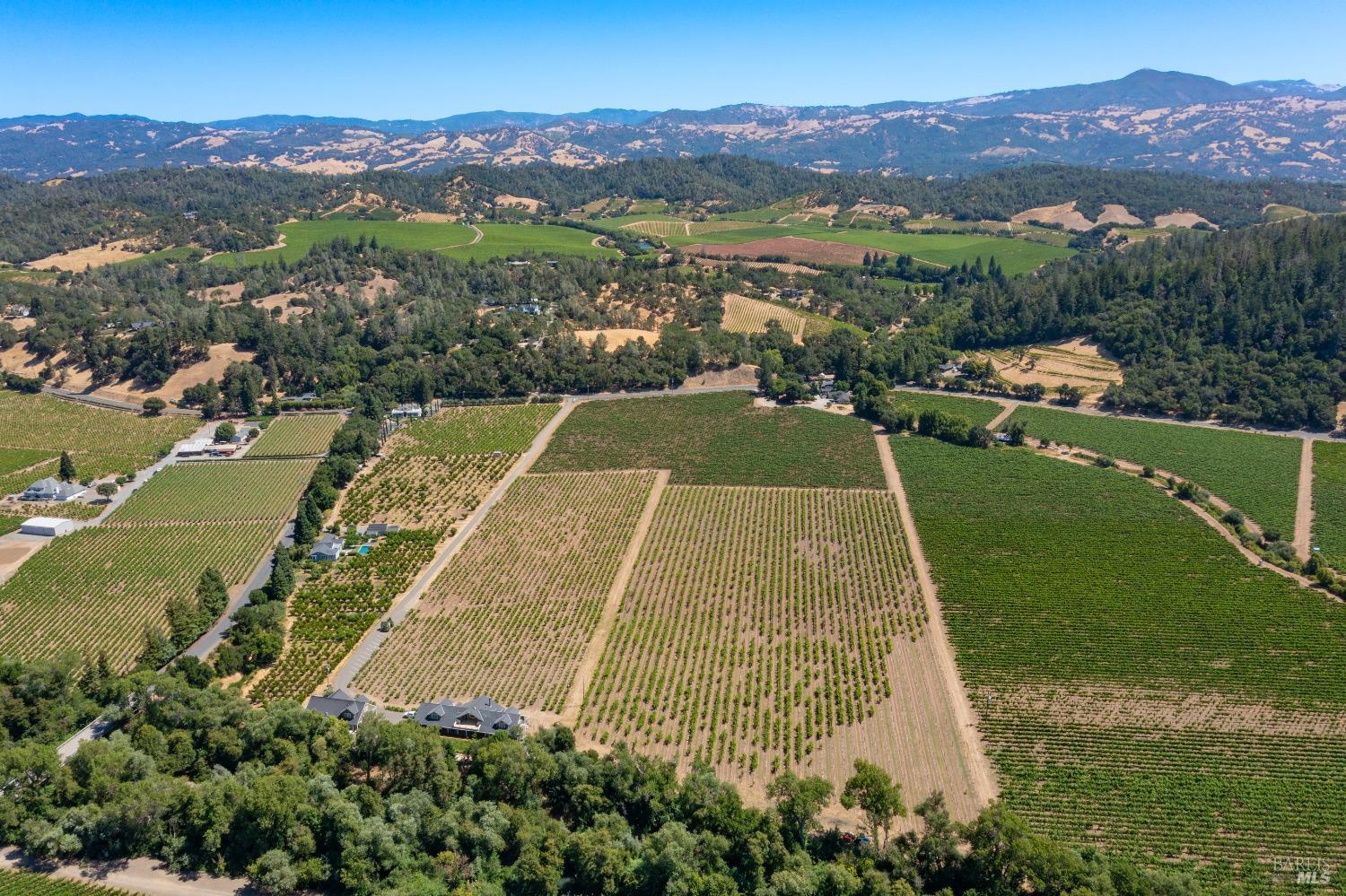 Detail Gallery Image 49 of 56 For 7011 Dry Creek Rd, Healdsburg,  CA 95448 - 7 Beds | 5 Baths