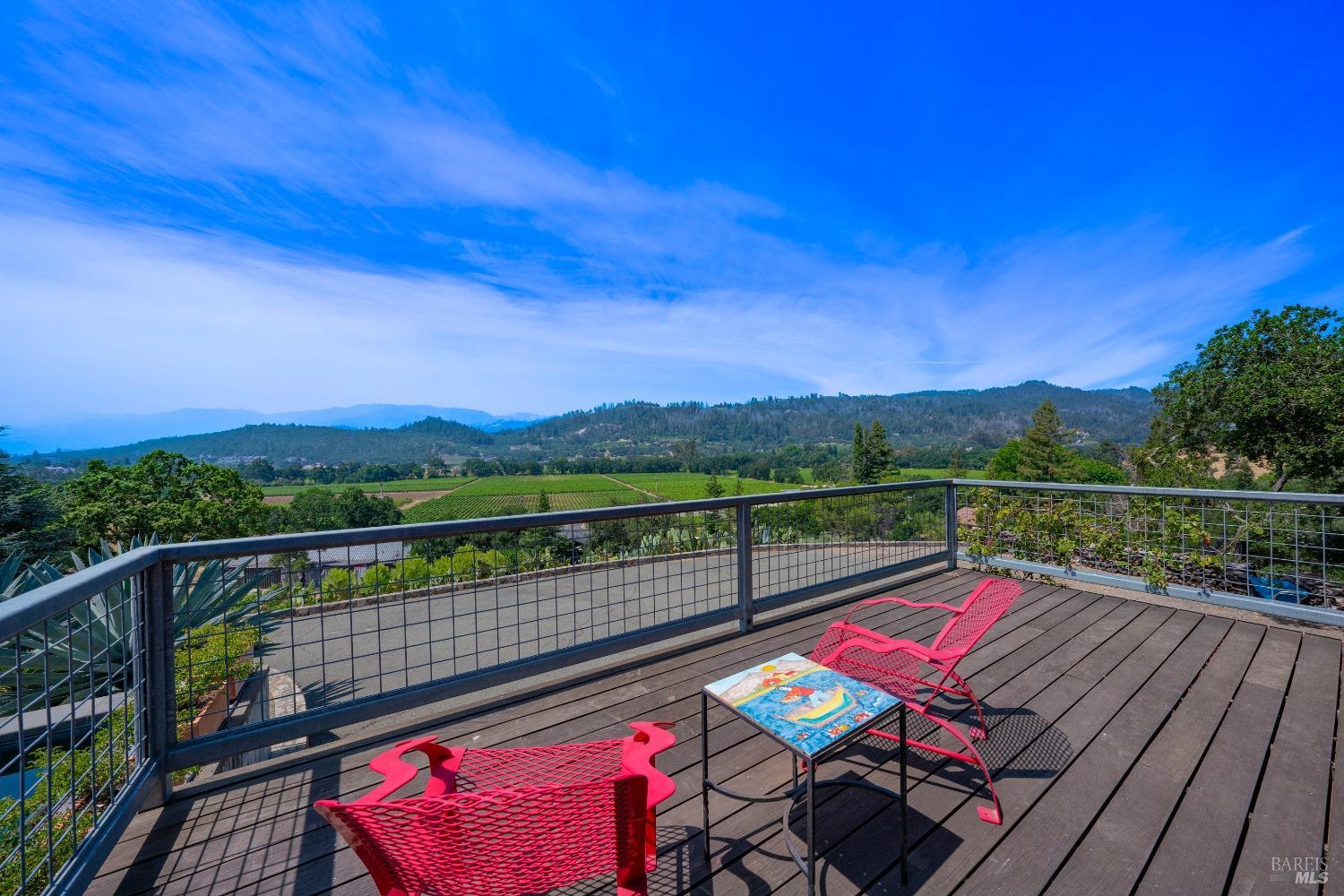 Detail Gallery Image 32 of 42 For 2930 Silverado Trl, Saint Helena,  CA 94574 - 4 Beds | 3/2 Baths