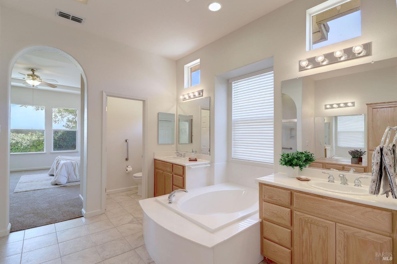 Detail Gallery Image 39 of 96 For 319 Crystal Downs Dr, Rio Vista,  CA 94571 - 2 Beds | 2/1 Baths