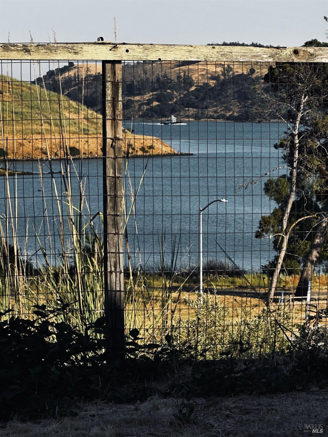 Detail Gallery Image 1 of 1 For 129 Sand Dollar Dr, Vallejo,  CA 94591 - 3 Beds | 2/1 Baths