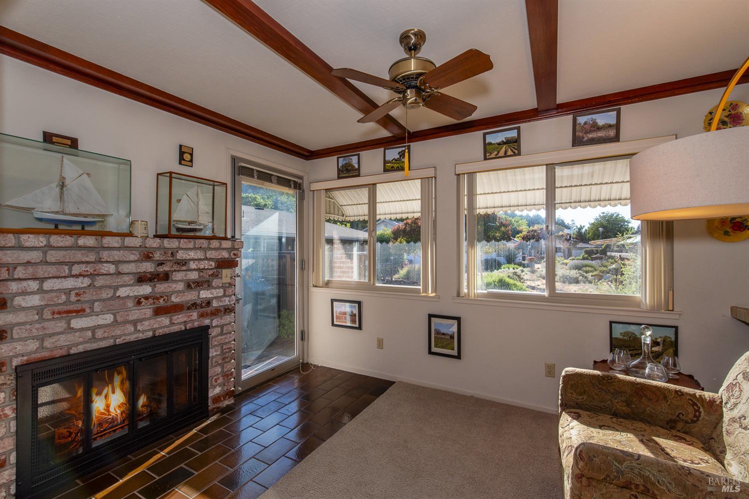 Detail Gallery Image 11 of 28 For 6562 Stone Bridge Rd, Santa Rosa,  CA 95409 - 3 Beds | 2 Baths