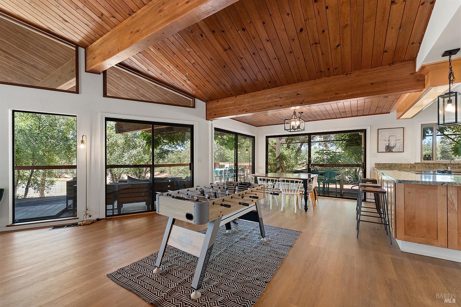 Detail Gallery Image 14 of 62 For 7560 Highway 29 Hwy, Kelseyville,  CA 95451 - 5 Beds | 4 Baths