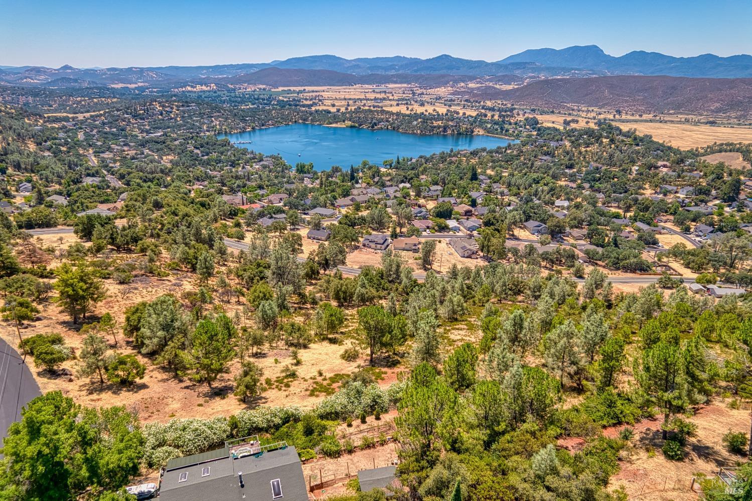 Detail Gallery Image 31 of 33 For 17643 Deer Hill Rd, Hidden Valley Lake,  CA 95467 - 2 Beds | 2 Baths