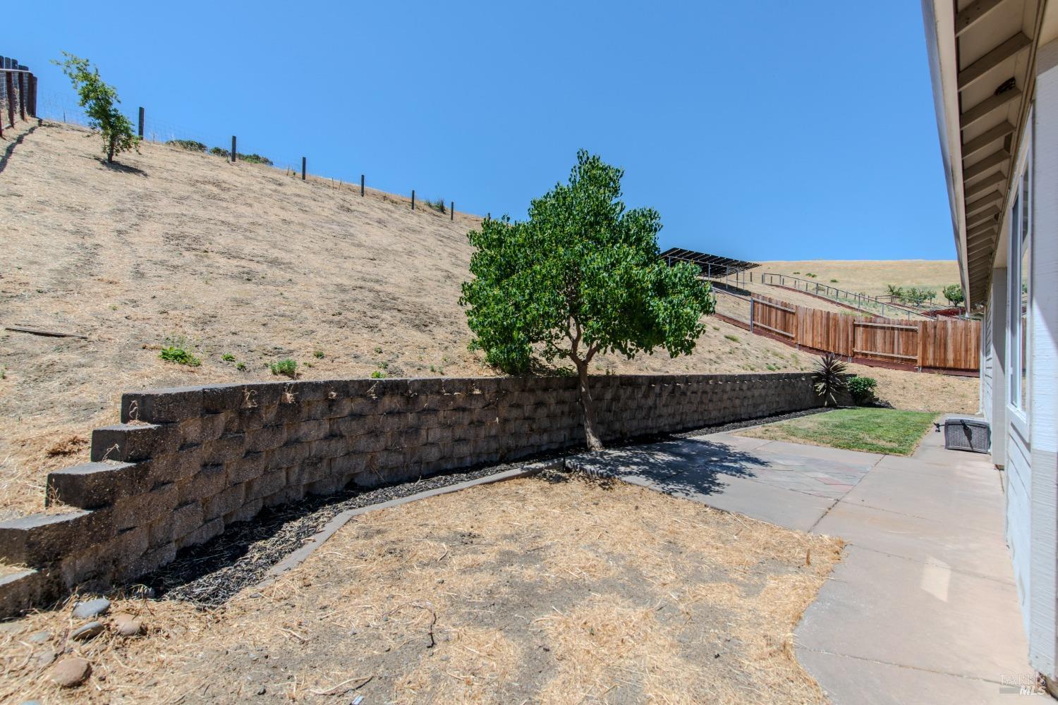 Detail Gallery Image 53 of 64 For 2205 Hillridge Dr, Fairfield,  CA 94534 - 4 Beds | 2 Baths