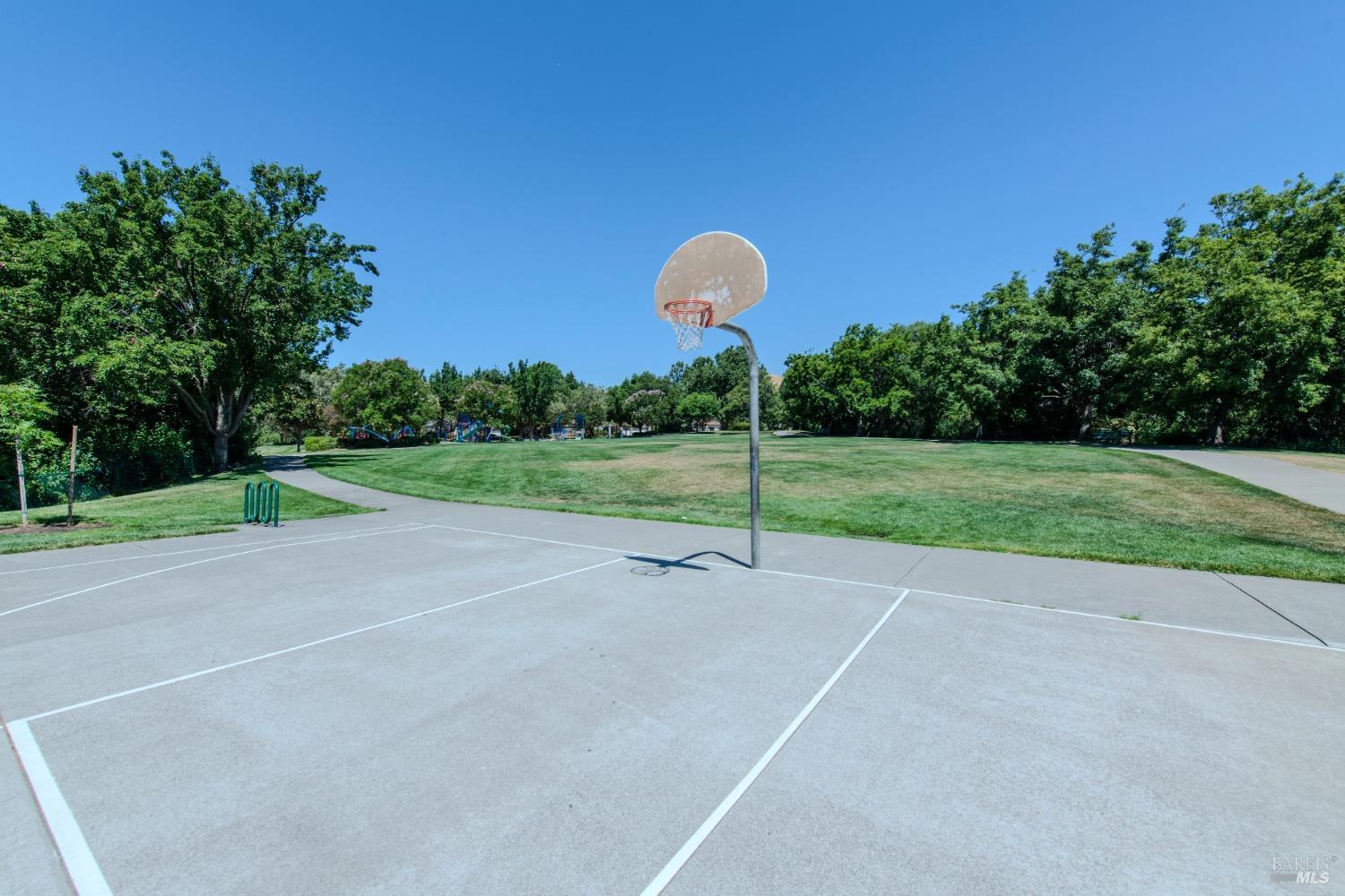 Detail Gallery Image 61 of 64 For 2205 Hillridge Dr, Fairfield,  CA 94534 - 4 Beds | 2 Baths