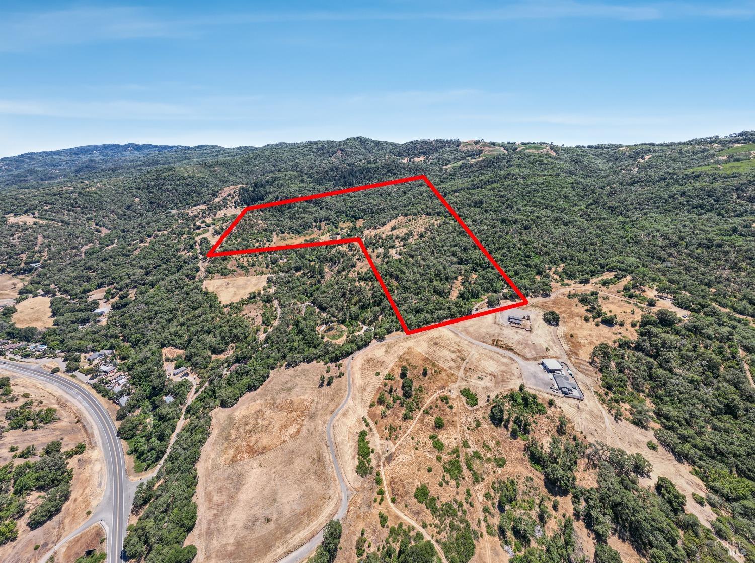 Detail Gallery Image 10 of 39 For 5533 Highway 20 Hwy, Ukiah,  CA 95482 - 4 Beds | 2 Baths