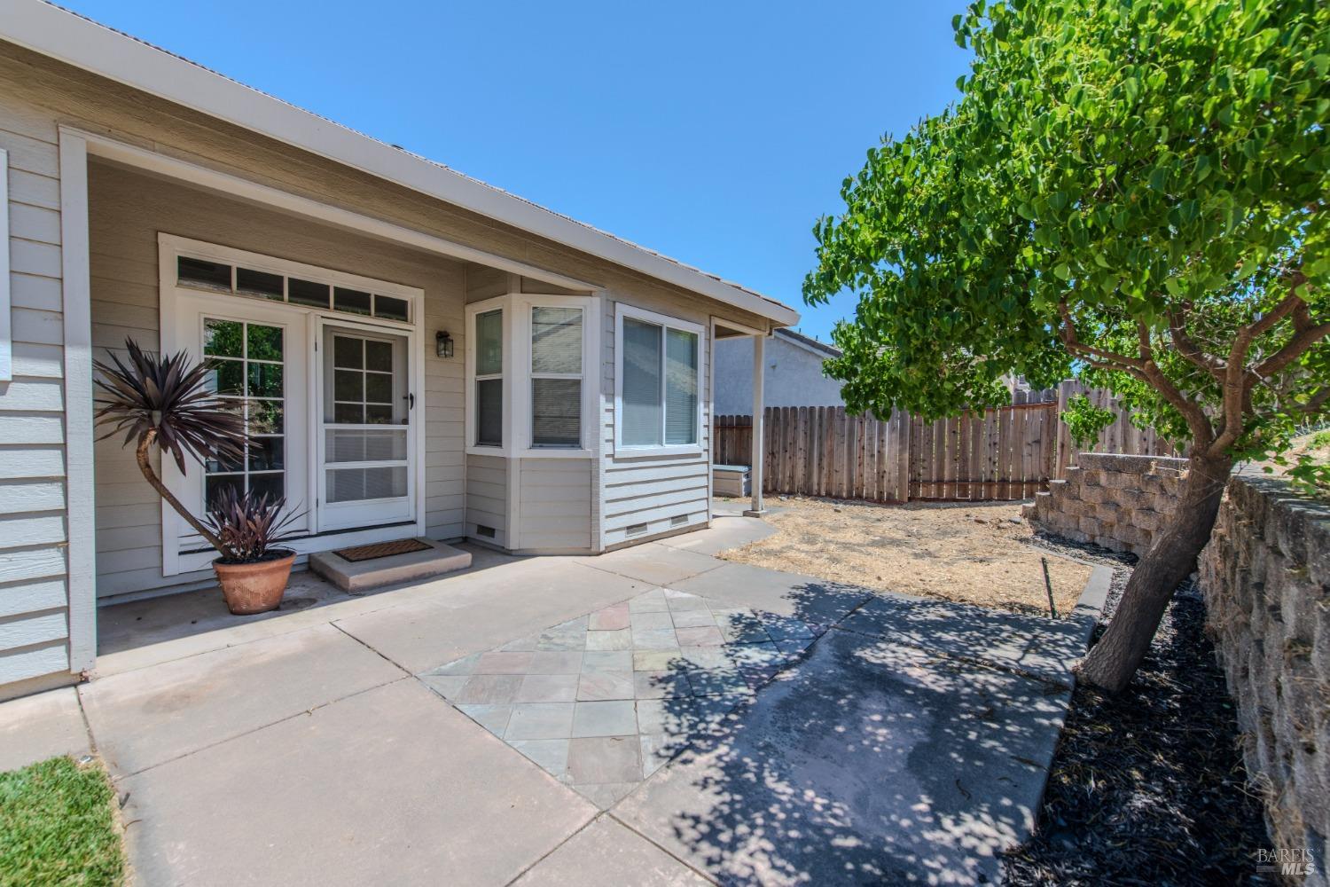 Detail Gallery Image 50 of 64 For 2205 Hillridge Dr, Fairfield,  CA 94534 - 4 Beds | 2 Baths