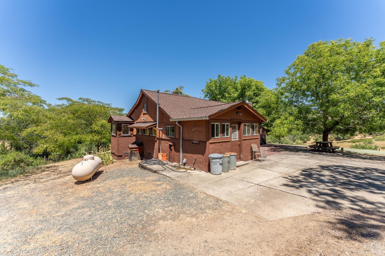 Detail Gallery Image 33 of 39 For 5533 Highway 20 Hwy, Ukiah,  CA 95482 - 4 Beds | 2 Baths