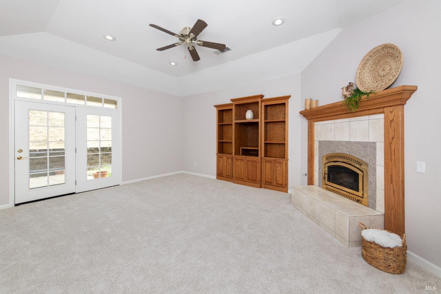 Detail Gallery Image 15 of 64 For 2205 Hillridge Dr, Fairfield,  CA 94534 - 4 Beds | 2 Baths