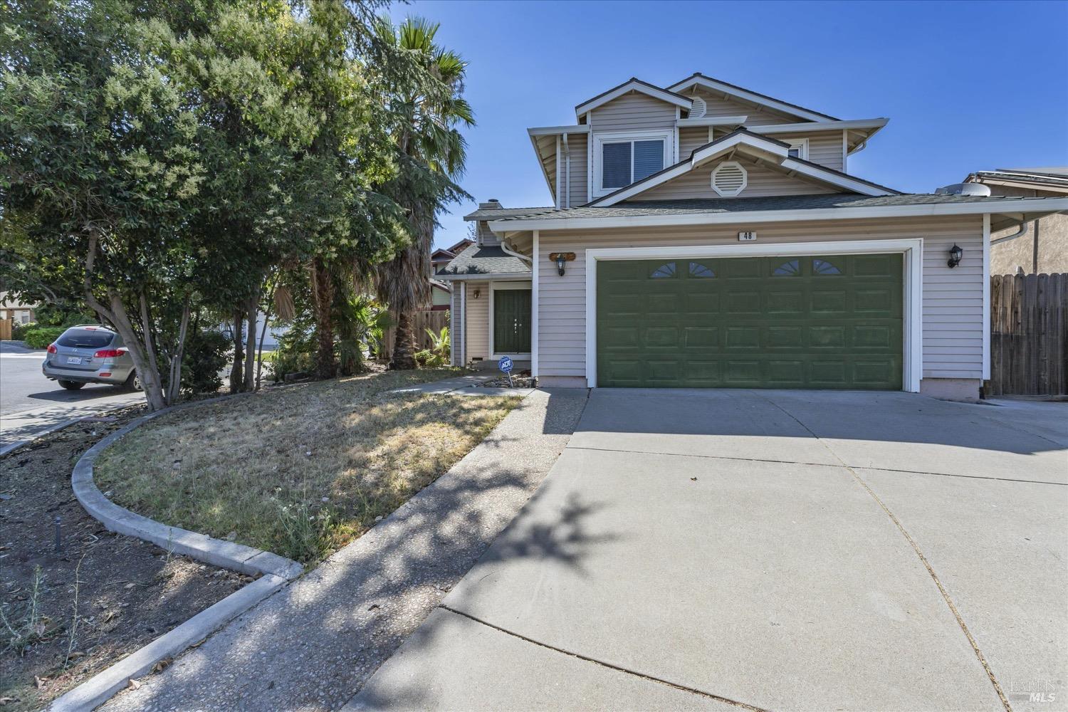 Detail Gallery Image 1 of 1 For 48 Lawnview Ct, Pittsburg,  CA 94565 - 4 Beds | 2/1 Baths