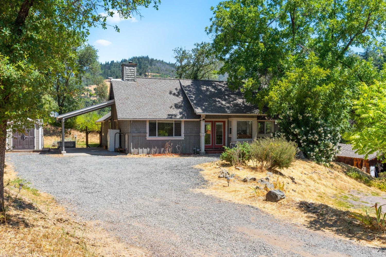 Detail Gallery Image 2 of 41 For 14605 Tomki Rd, Redwood Valley,  CA 95470 - 3 Beds | 2 Baths