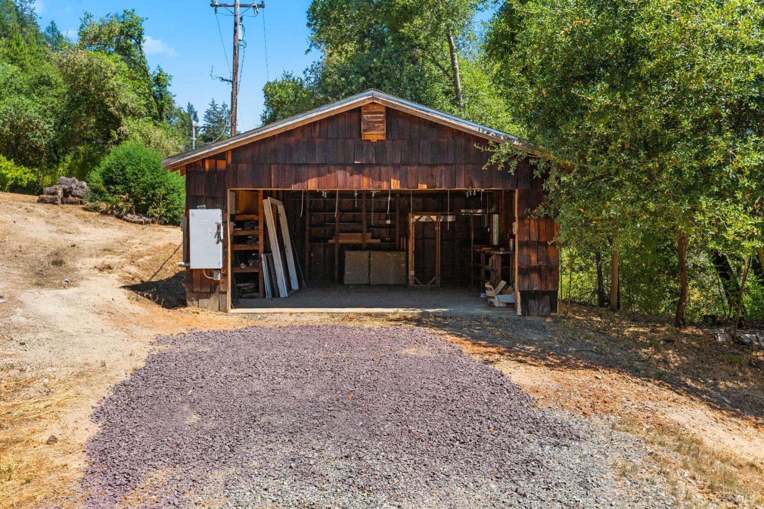 Detail Gallery Image 32 of 41 For 14605 Tomki Rd, Redwood Valley,  CA 95470 - 3 Beds | 2 Baths