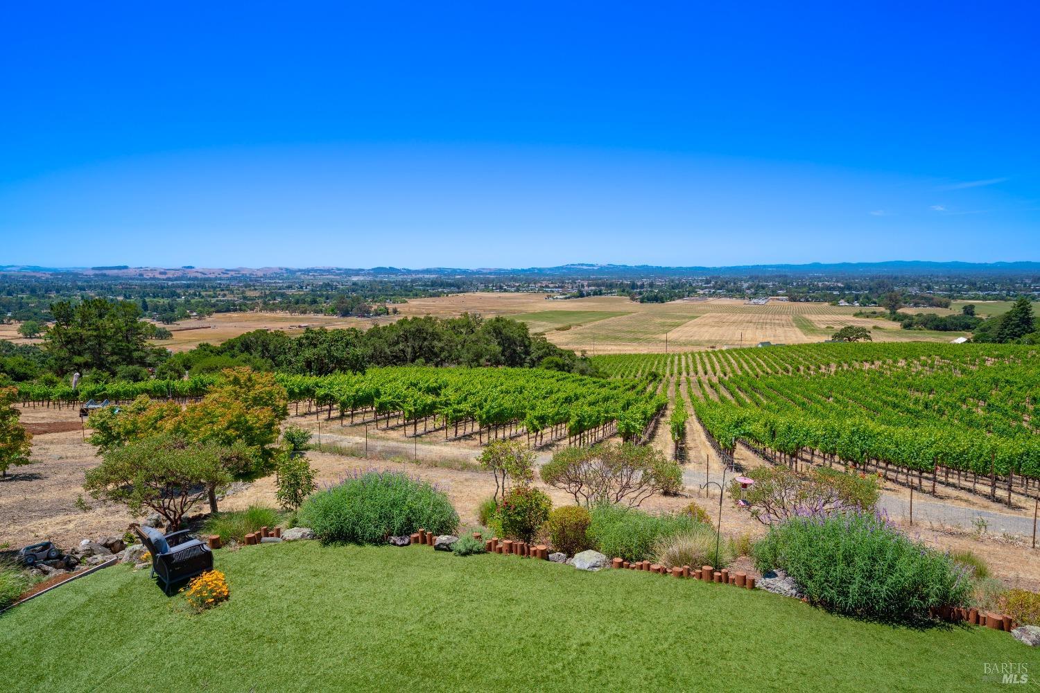 Detail Gallery Image 78 of 80 For 4000 Petaluma Hill Rd, Santa Rosa,  CA 95404 - 4 Beds | 3/1 Baths