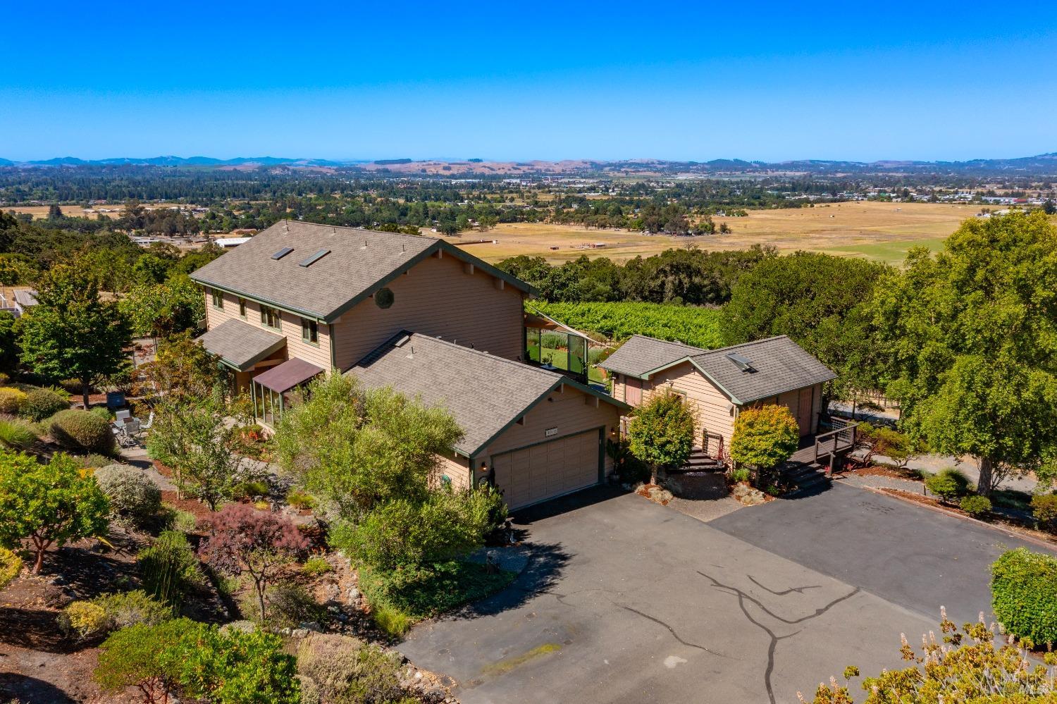 Detail Gallery Image 69 of 80 For 4000 Petaluma Hill Rd, Santa Rosa,  CA 95404 - 4 Beds | 3/1 Baths