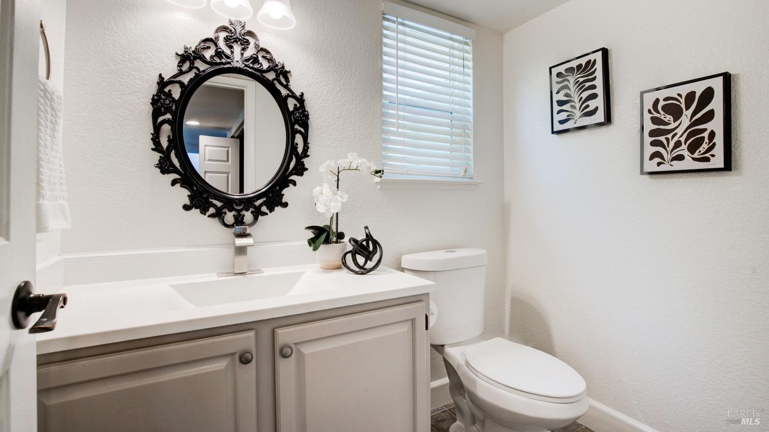 Detail Gallery Image 26 of 55 For 2041 Moss Valley Dr, Fairfield,  CA 94534 - 3 Beds | 2/1 Baths