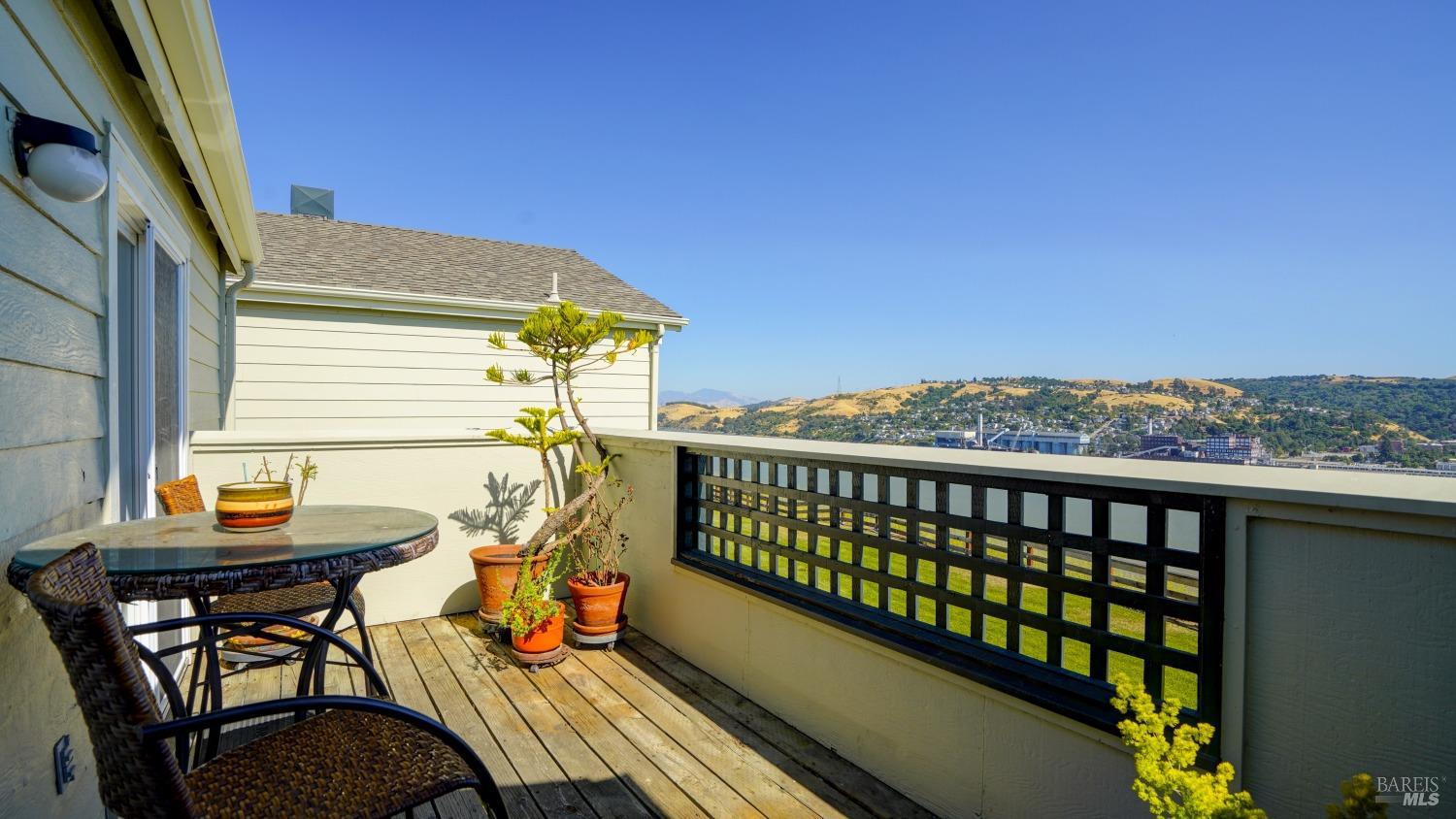 Detail Gallery Image 20 of 26 For 1201 Glen Cove Pkwy #915,  Vallejo,  CA 94591 - 2 Beds | 1 Baths