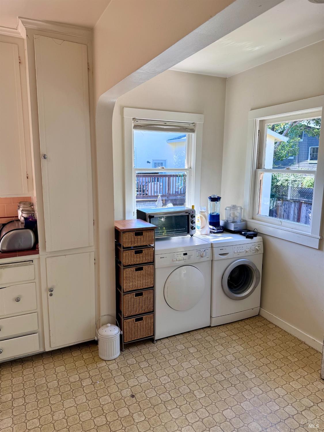 Detail Gallery Image 14 of 25 For 211 W End Ave #1,  San Rafael,  CA 94901 - 2 Beds | 1 Baths