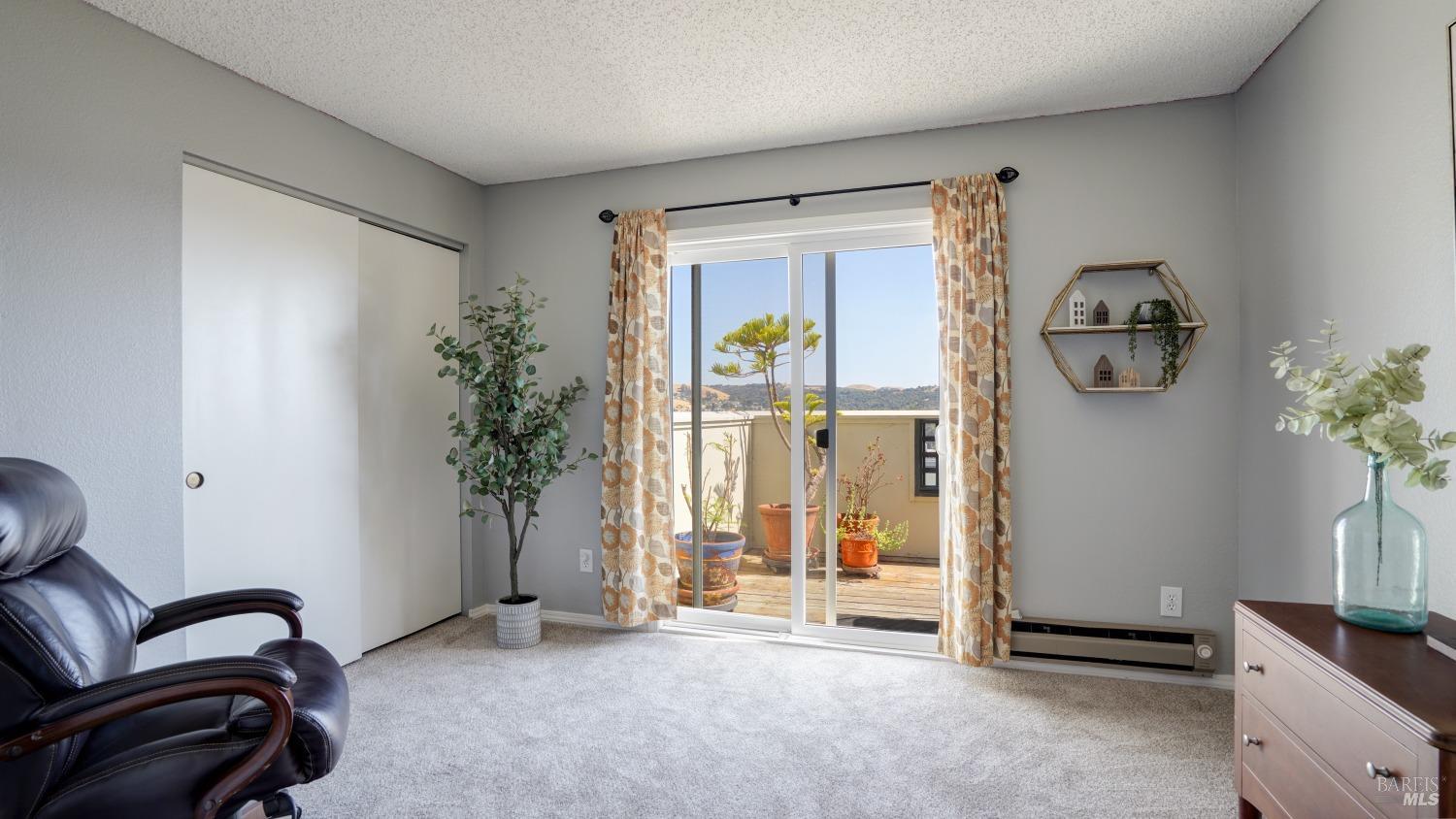 Detail Gallery Image 12 of 26 For 1201 Glen Cove Pkwy #915,  Vallejo,  CA 94591 - 2 Beds | 1 Baths