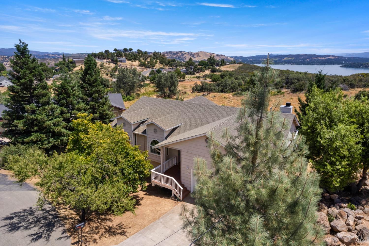 Detail Gallery Image 5 of 51 For 5116 Canterberry Dr, Kelseyville,  CA 95451 - 4 Beds | 3 Baths